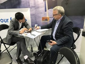 Accurl se je v Nemčiji leta 2017 udeležil razstave mednarodnega strojnega orodja v Hannovru