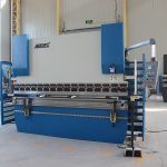 z E200 sistemom Wc67 hidravlično stiskalnico