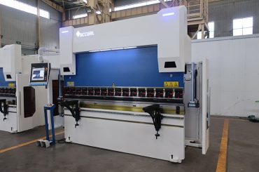 pritisnite zavoro s tremi cilindri